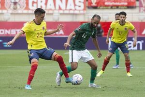 Un gol de Santos Borré da a Colombia la victoria en Murcia - Fútbol Internacional - ABC Color