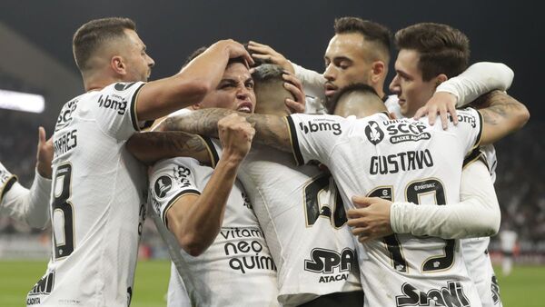Palmeiras y Minero empatan y dejan líder al Corinthians