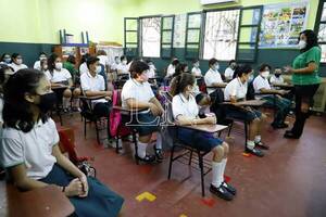 Diario HOY | "Recomendación" de ir a clases virtuales rige desde este lunes