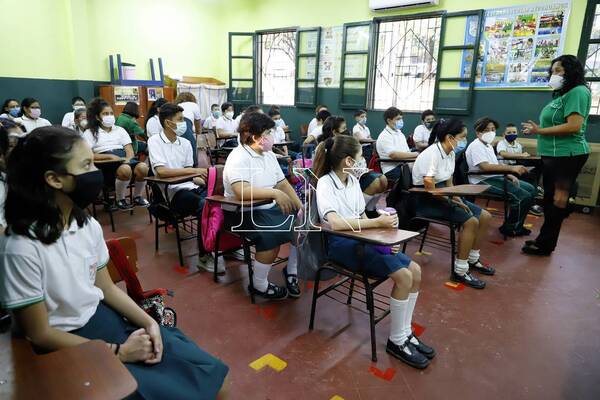 Diario HOY | "Recomendación" de ir a clases virtuales rige desde este lunes