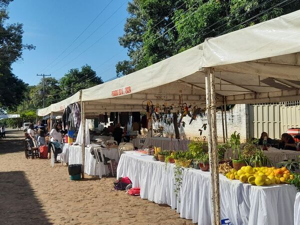 Exitosa expoferia “Arapaje Atyrápe” en la ciudad de Atyrá - Nacionales - ABC Color