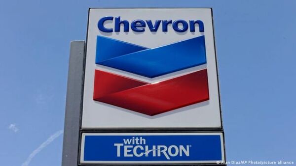 Nicolás Maduro dice que EE.UU autorizó exportar petróleo de Venezuela