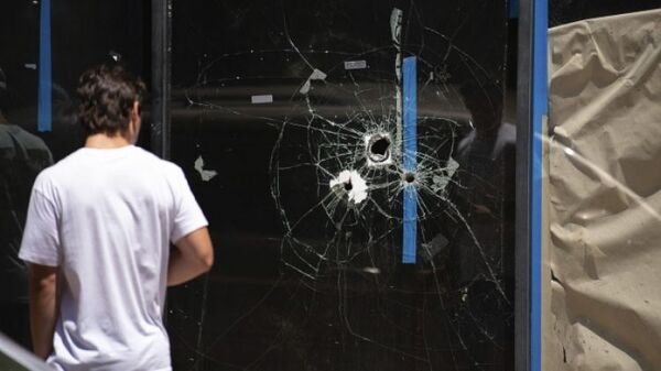 Seis muertos y decenas de heridos en dos nuevos tiroteos
