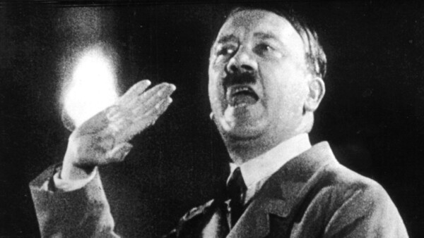 Diario HOY | "Yo era su médico y no su asesino": Publican cartas del doctor que trató la voz de Hitler
