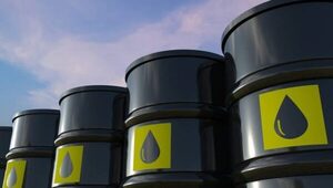Precio del petróleo supera los 120 dólares por barril
