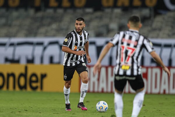 Con Alonso como titular, Atlético Mineiro iguala con Palmeiras y cede el liderato