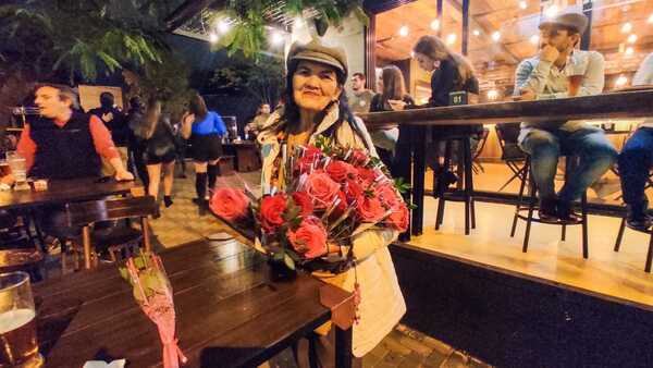 “Ña Marité”: Un ícono de la movida nocturna en Asunción - El Independiente