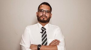 Diario HOY | ¿Periodista plagiador fue a partido Olimpia sin permiso del jefe?