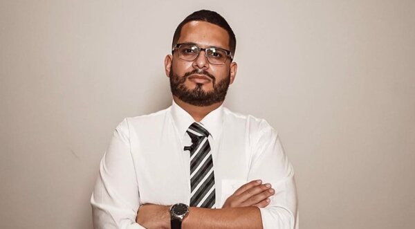 Diario HOY | ¿Periodista plagiador fue a partido Olimpia sin permiso del jefe?