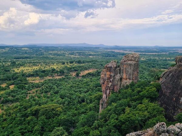 Inescrupulosos cobran de manera irregular entrada de turistas al cerro Verá - Nacionales - ABC Color