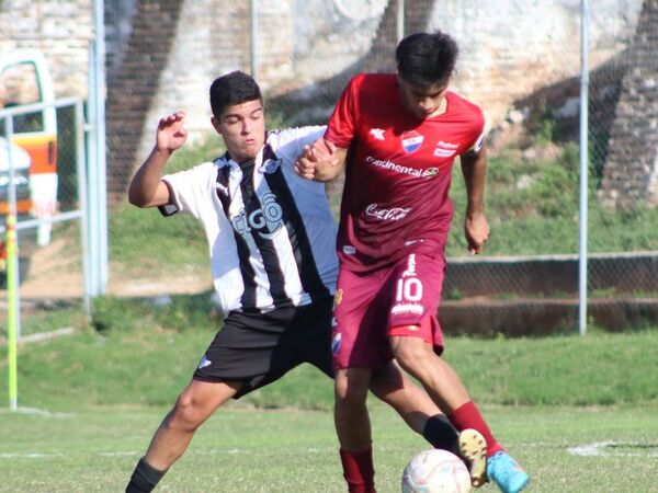 Libertad sigue firme en la cima de la Sub 18 - Fútbol - ABC Color