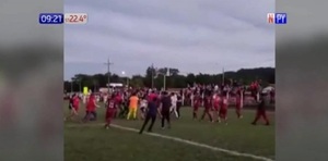 A los golpes en encuentros deportivos de Paraguarí y Honenau - PARAGUAYPE.COM