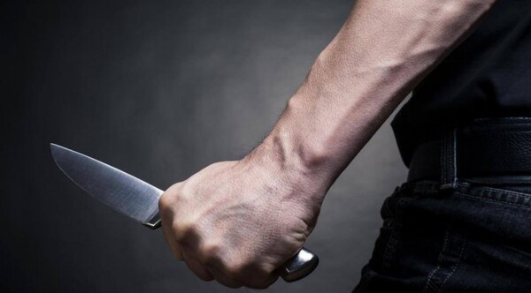 Diario HOY | Hallan a un hombre muerto a puñaladas en su cama