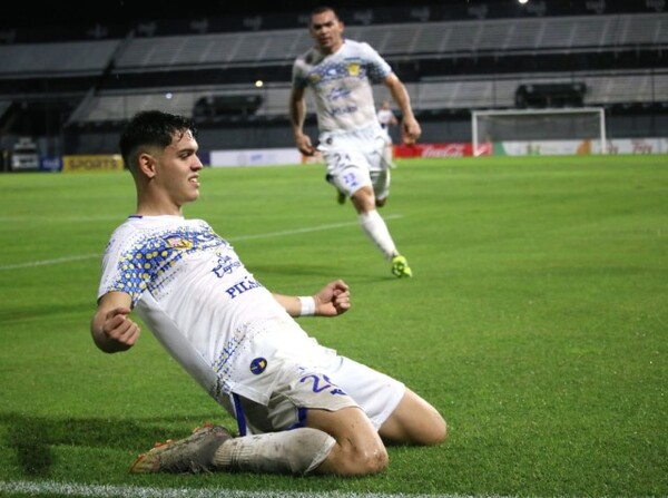 Luqueño sumó de a tres en el cierre del capítulo 11 - APF