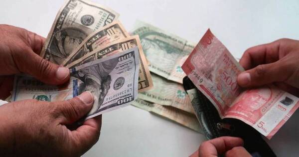 La Nación / Demanda de importadores y multinacionales hizo que el dólar retroceda