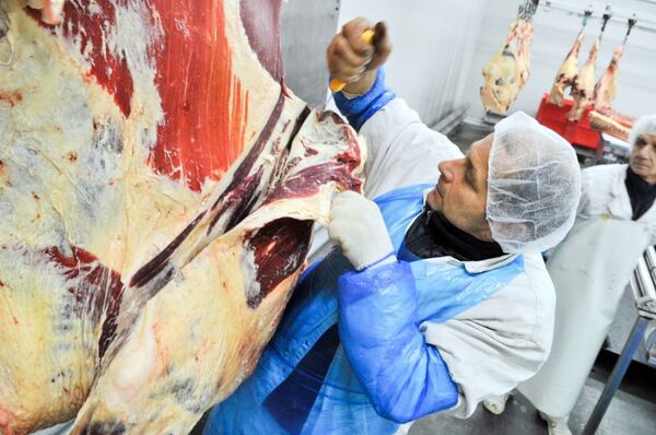 Exportaciones de carne: Alto precio lima el efecto de la caída en volumen - MarketData