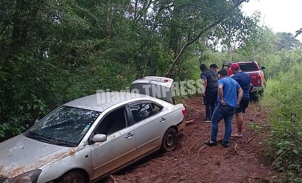 Encuentran en el bosque vehículo hurtado en el barrio Santa Inés – Diario TNPRESS
