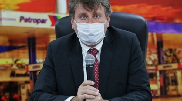 Diario HOY | Mientras precio de combustible golpea, Petropar prevé compra de regalos