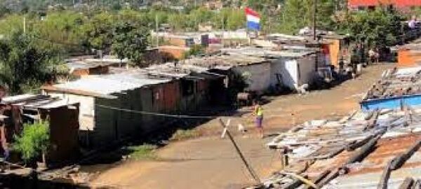 Pobreza extrema aumentará a casi 15 % en Paraguay, alerta la Cepal