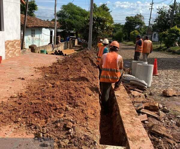 Avanza construcción de red cloacal en Tobatí