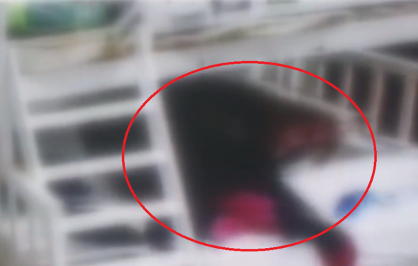 Niño de 4 años pidió “socorro”, pero niñera lo maltrato y fue denunciada