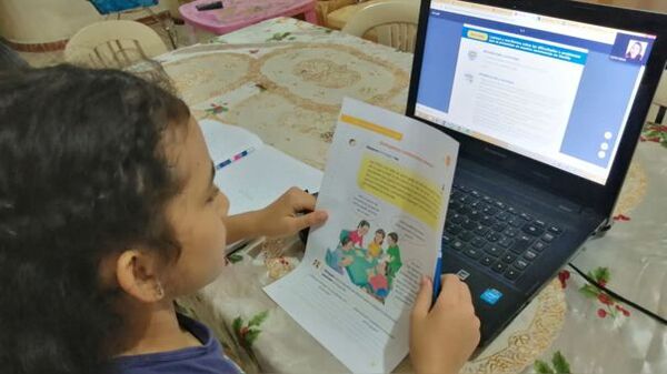 Padres contra clases virtuales: 'No podemos alcanzar un tercer año sin avanzar en educación como país'