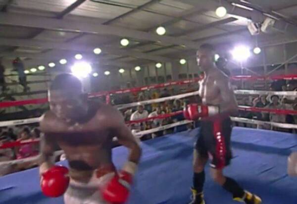 Crónica / Boxeador sufrió una hemorragia cerebral en plena pelea y ahora está entre la vida y la muerte
