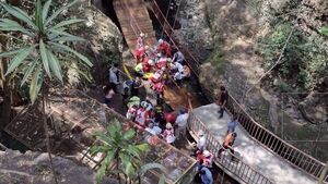 Varios heridos tras la caída de un puente colgante en México