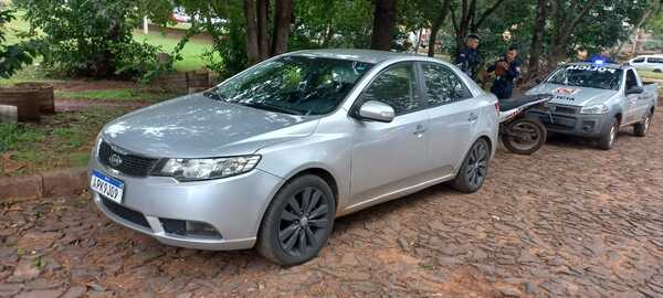 Roban y abandonan automóvil de estudiante brasileña en CDE - La Clave