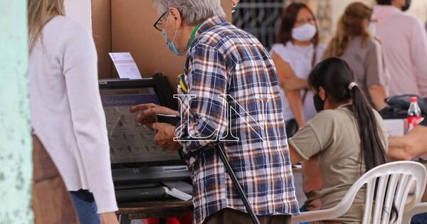 La Nación / Aconsejan a Diputados ratificarse en la ley que multa a electores