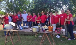 Realizan olla popular en comedor de niños en Troche - Noticiero Paraguay