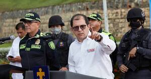 La Nación / “Publicar en redes sociales sin responsabilidad en un arma letal”, advierte fiscal colombiano