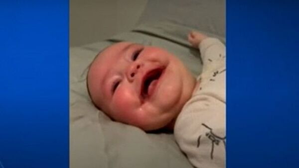 Niña nacida con síndrome de la sonrisa permanente se convierte en la inspiración de miles