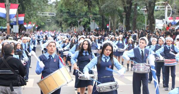 La Nación / MEC suspende desfiles estudiantiles por la Paz del Chaco a nivel país