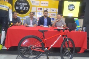 Corrida por el día mundial de la Bicicleta - .::Agencia IP::.