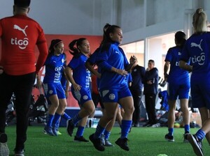 La Albirroja Femenina Absoluta activó en Ypané - El Independiente
