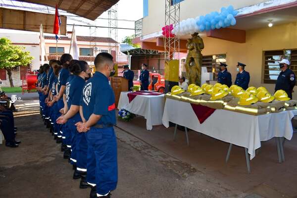 Bomberos convocan a postulantes para academia | Radio Regional 660 AM