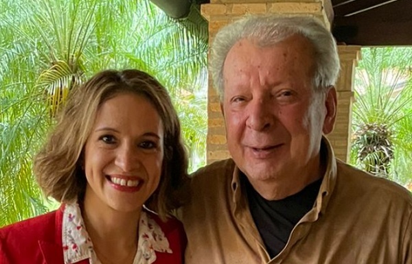 Lea posa con Kalé y le dicen de todo en redes