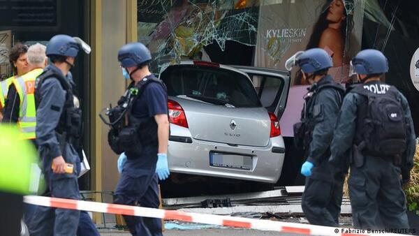 Atentado en Berlín: un auto atropelló a una multitud, al menos un muerto y ocho heridos - El Trueno
