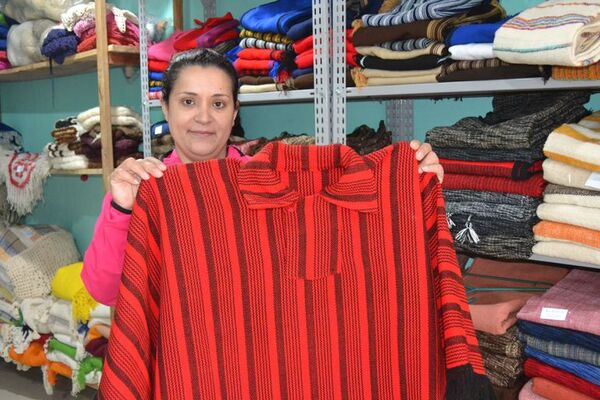 Se viene el frío y en San Miguel los artesanos preparan los mejores abrigos y una deliciosa gastronomía típica - Viajes - ABC Color