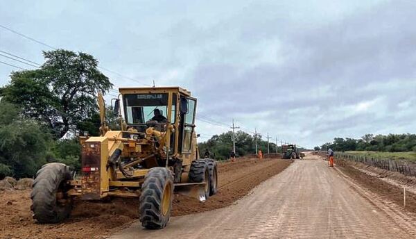 Unas 100 personas trabajan en el Lote 3 de la Ruta de la Leche - .::Agencia IP::.
