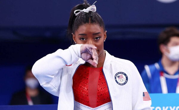 Versus / Simone Biles y otras gimnastas de EEUU demandan al FBI por 1.000 millones de dólares - PARAGUAYPE.COM