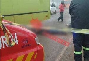 Crónica / Hernandarias: Motociclista choca contra un colectivo y muere al instante