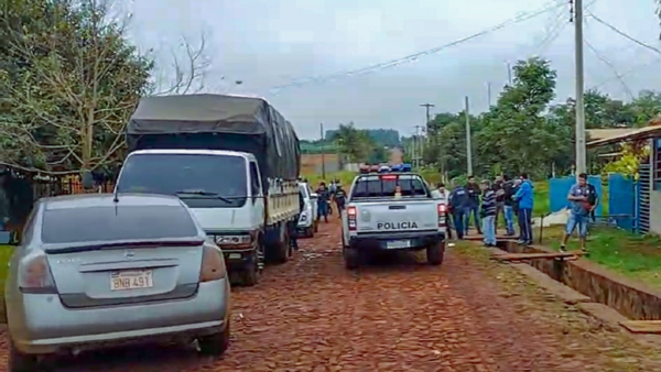 Banda de falsos policías abandonan camión cargado tras asalto