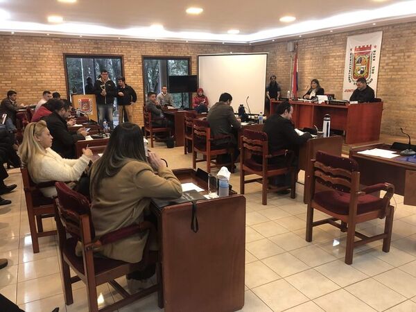 Aprueban adjudicación de licitación de insumos para planta asfáltica - ABC en el Este - ABC Color