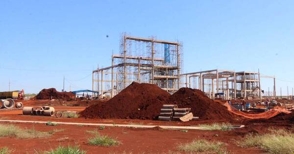 La Nación / Sector constructor se redujo 40% a causa de insumos más caros