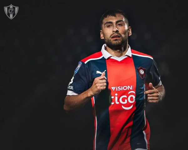 Dirigente de Peñarol sobre "Pachi" Carrizo: "Cerro Porteño sería su destino"