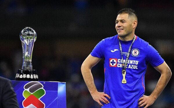El paraguayo Pablo Aguilar deja al Cruz Azul después de ganar cinco títulos - Fútbol Internacional - ABC Color