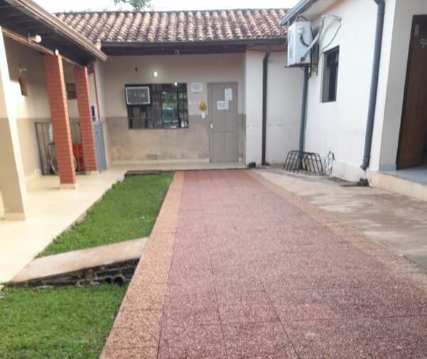 Quejas por mala atención en el hospital de Isla Pucú - Nacionales - ABC Color