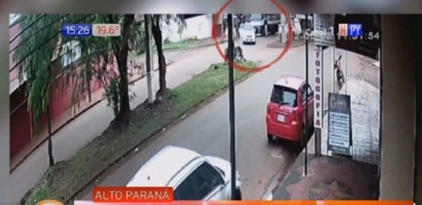Camuflados de Policías asaltaron un camión transportador en CDE - PARAGUAYPE.COM